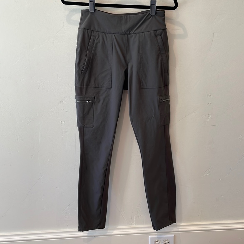 Army green Athleta street style pant
